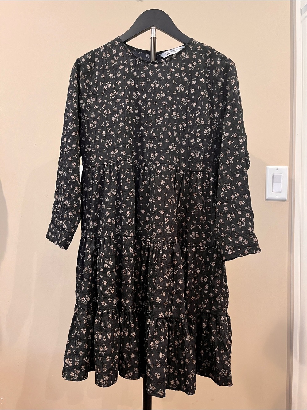 Zara Black Floral Tiered Long-Sleeve Dress Size M